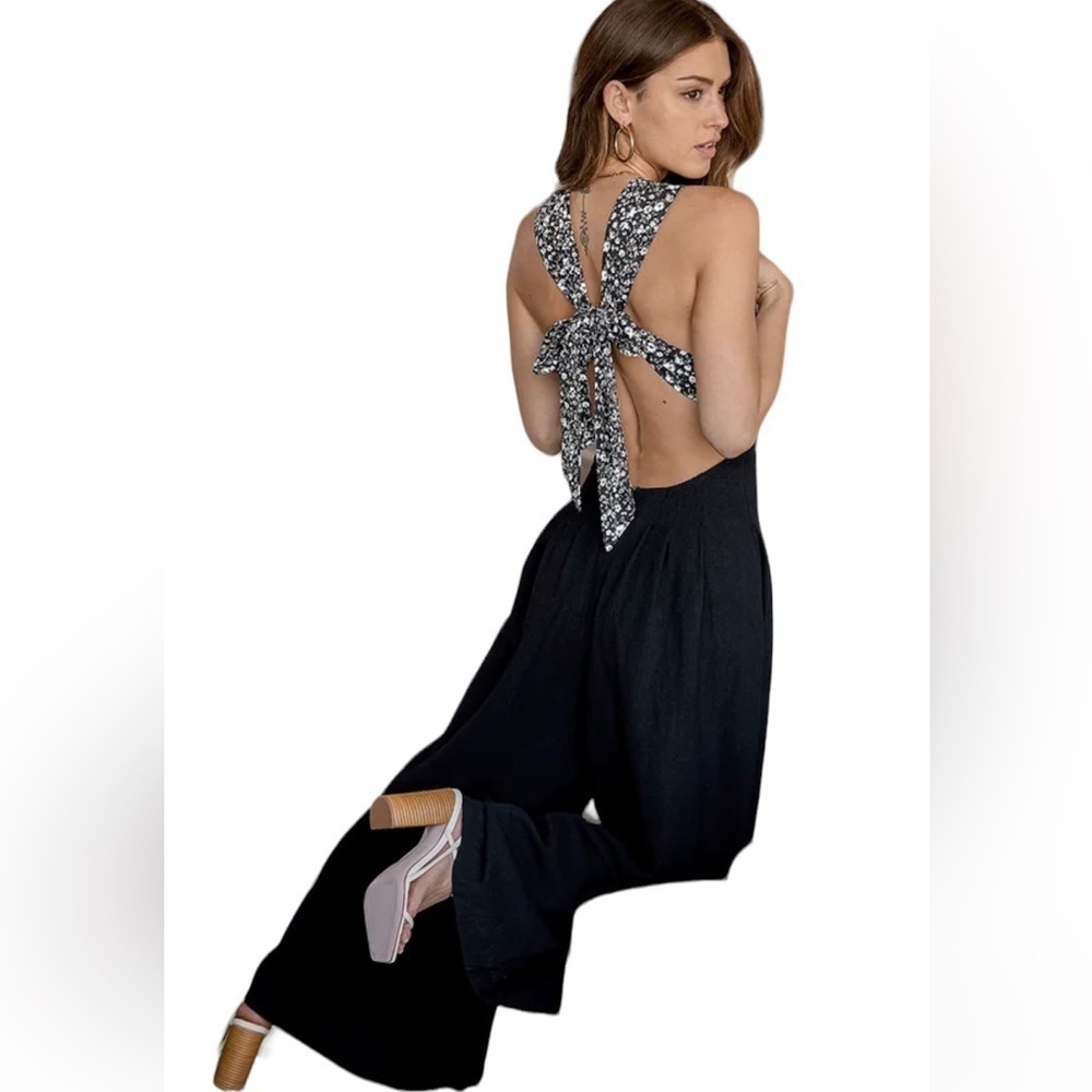 LULUS Budding Impression Black Floral Print Tie-Back Wide-Leg Jumpsuit SZ S
